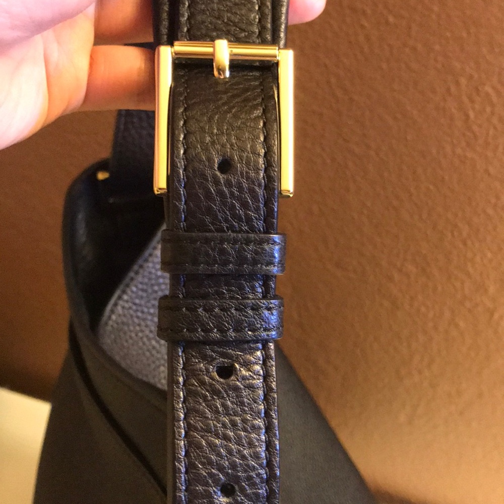 SOLD Tory Burch Robinson Pebbled Hobo - Picture 5 of 8